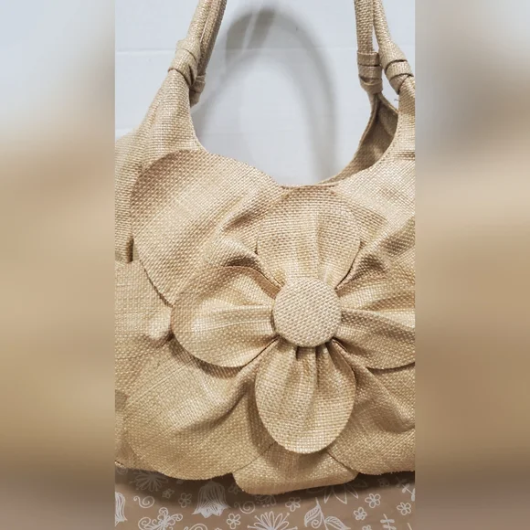 AVON Vintage Tan Woven Large Purse** Large Woven Flower On Front**NOS - Picture 3 of 4
